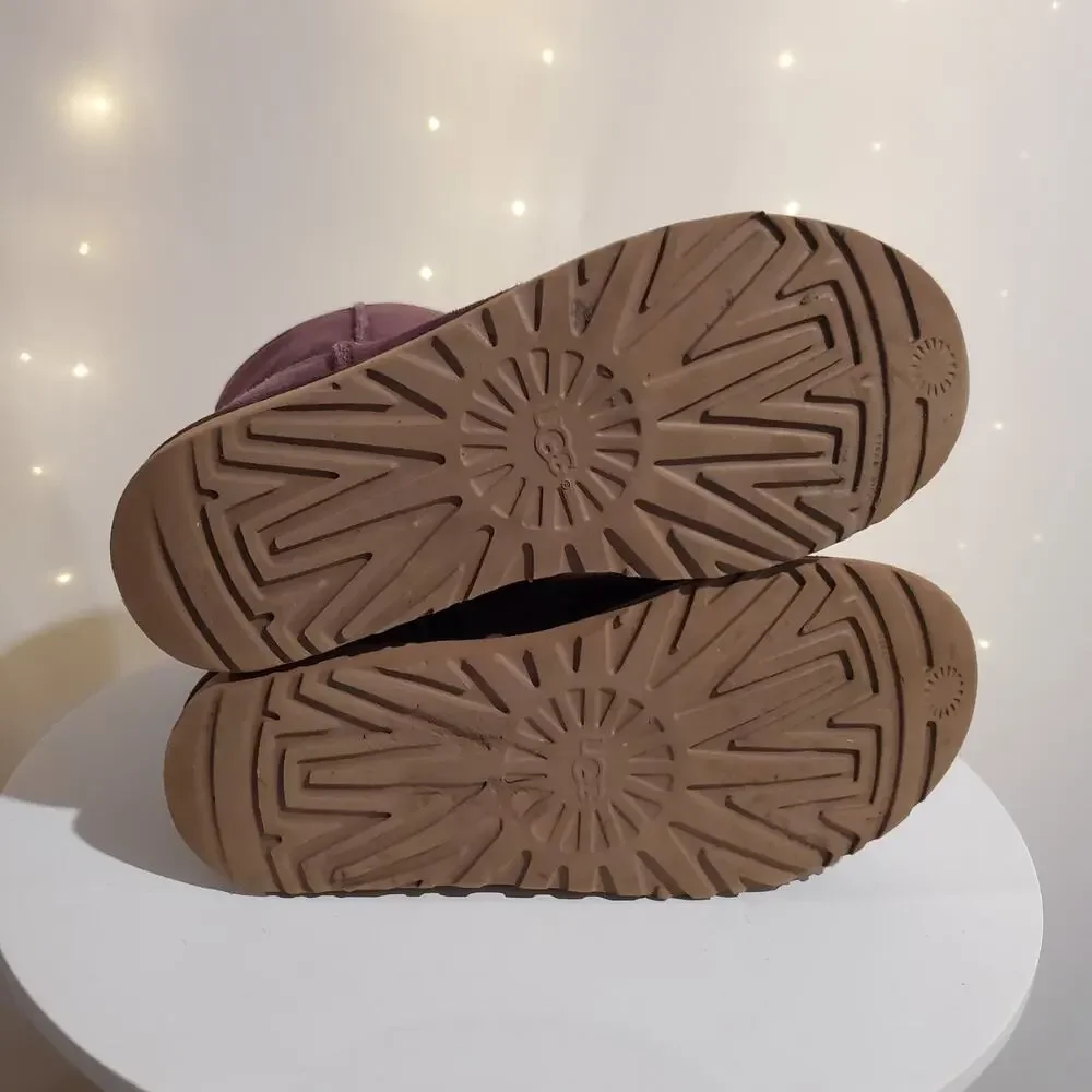 UGG Womens Classic Short II Boots Size 7 Sheepskin Leather Fur Lined Plum Purple - Picture 6 of 10